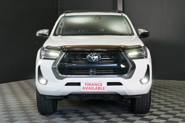 https://vehicle-cdn.autoleague.cloud/30640_U111083_2.jpg