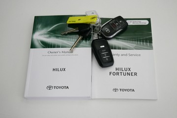 https://vehicle-cdn.autoleague.cloud/30640_U111083_22.jpg