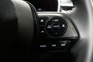 https://vehicle-cdn.autoleague.cloud/30640_U111087_16.jpg