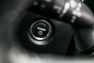 https://vehicle-cdn.autoleague.cloud/30640_U111097_16.jpg