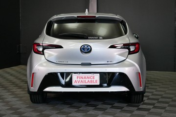 https://vehicle-cdn.autoleague.cloud/30640_U111097_5.jpg