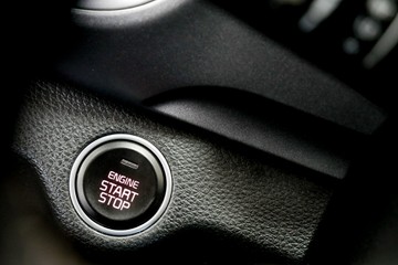 https://vehicle-cdn.autoleague.cloud/30640_U111109_16.jpg