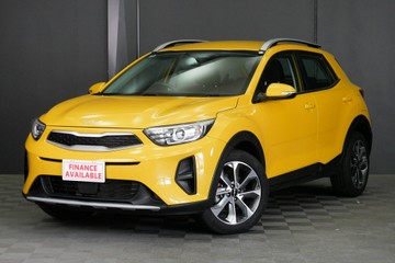 https://vehicle-cdn.autoleague.cloud/30640_U111109_3.jpg