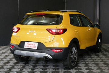 https://vehicle-cdn.autoleague.cloud/30640_U111109_4.jpg