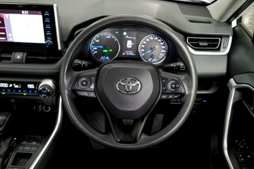 https://vehicle-cdn.autoleague.cloud/30640_U111113_11.jpg