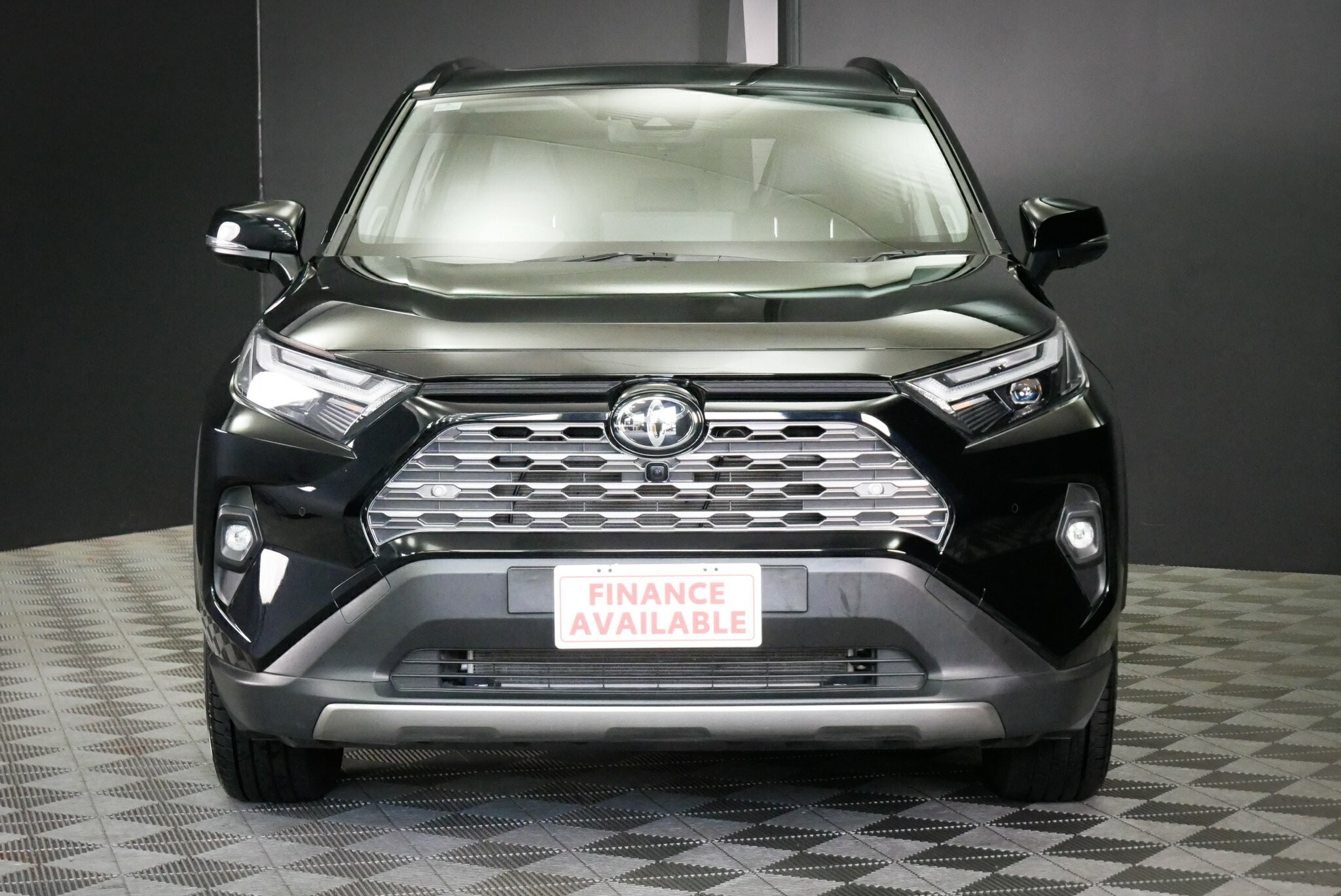 Toyota Rav4 image 2