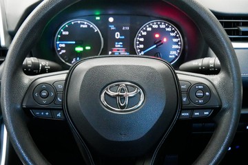 https://vehicle-cdn.autoleague.cloud/30640_U111130_12.jpg