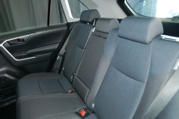https://vehicle-cdn.autoleague.cloud/30640_U111130_17.jpg