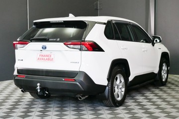 https://vehicle-cdn.autoleague.cloud/30640_U111130_4.jpg