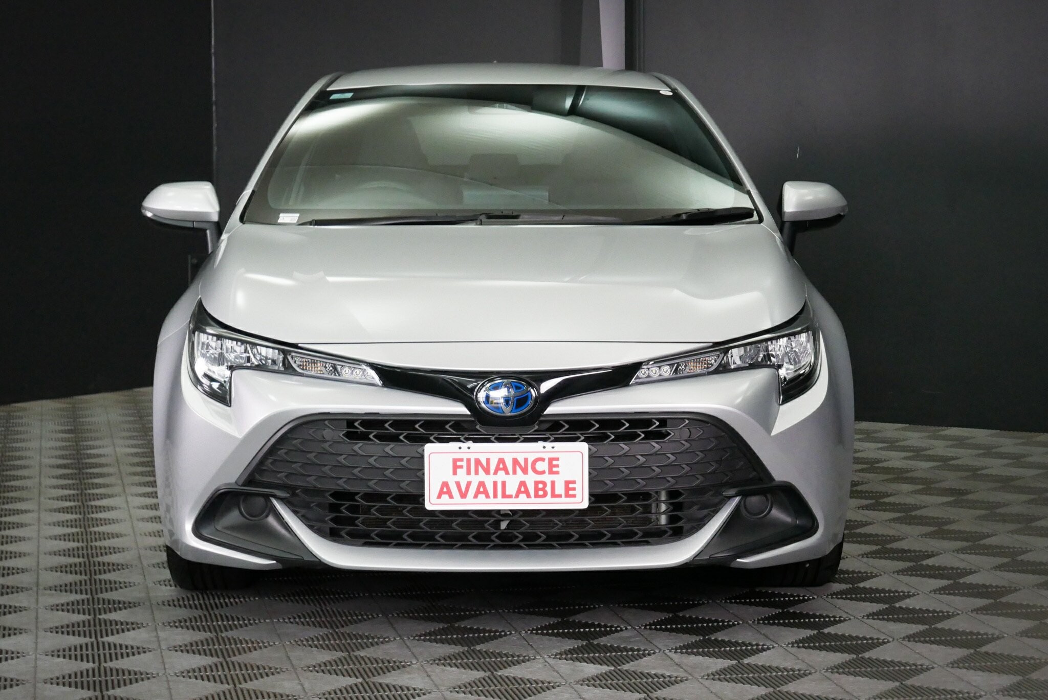 Toyota Corolla image 2