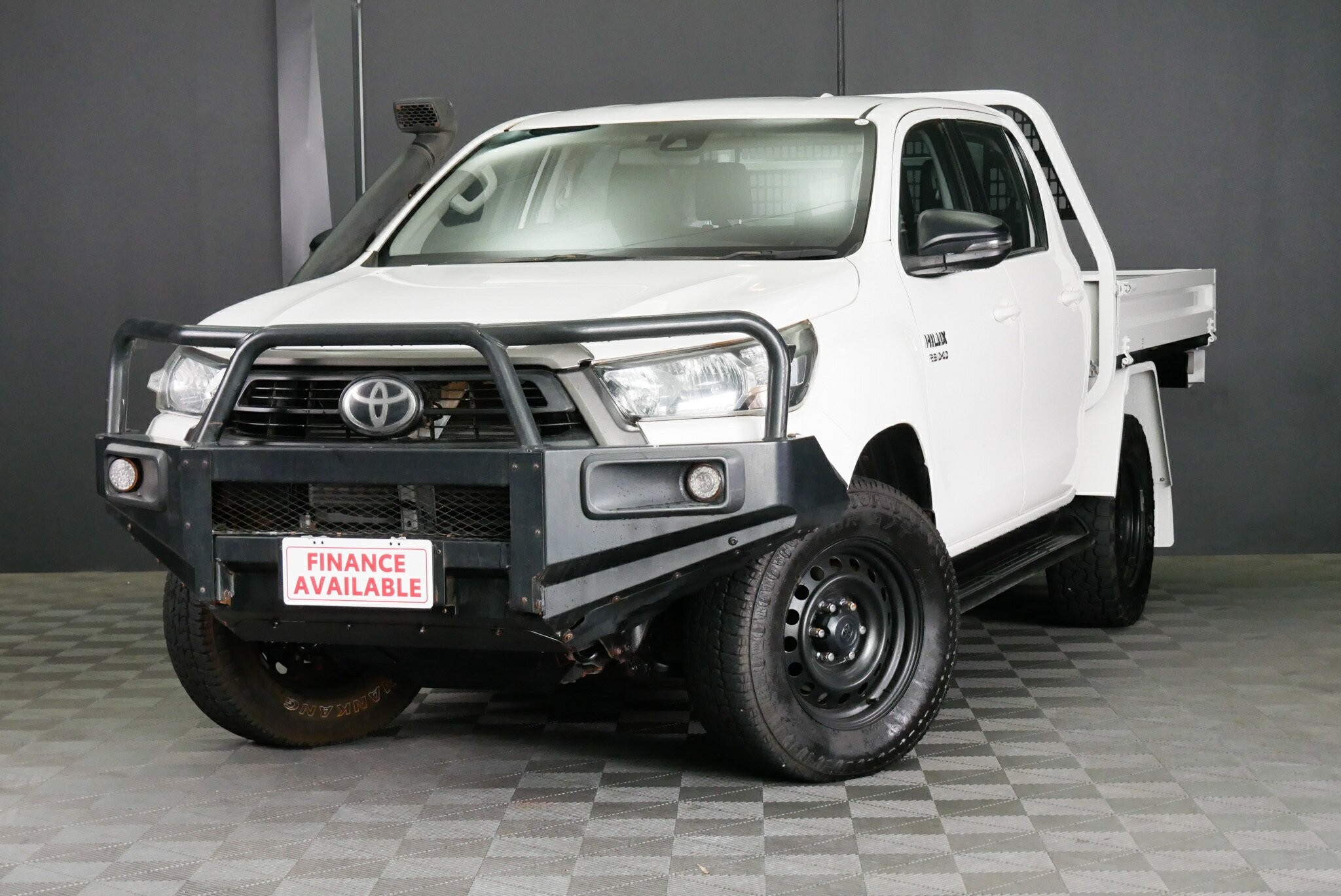 Toyota Hilux image 3