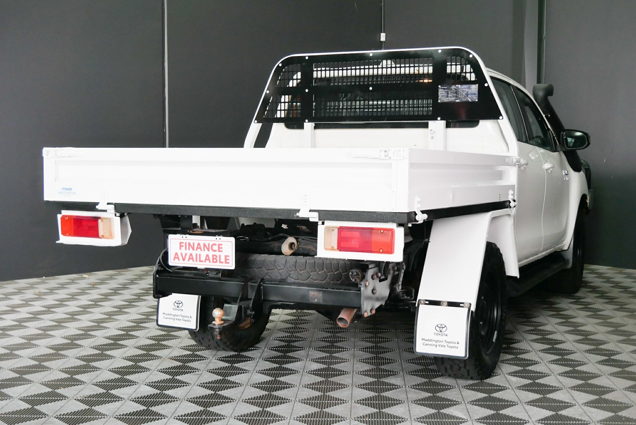 Toyota Hilux image 4