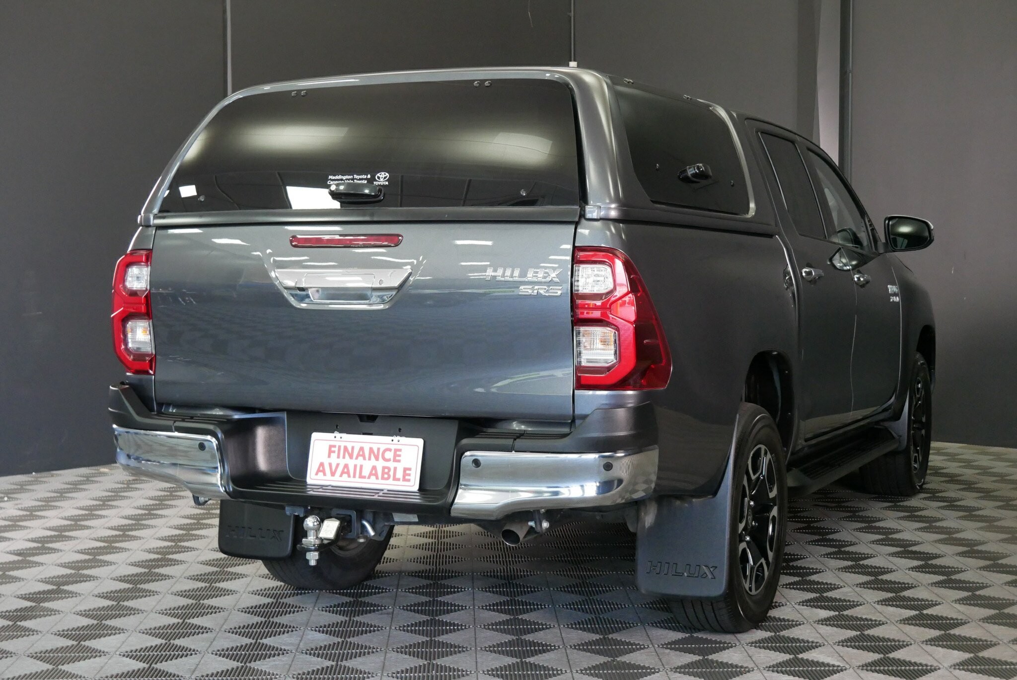 Toyota Hilux image 4