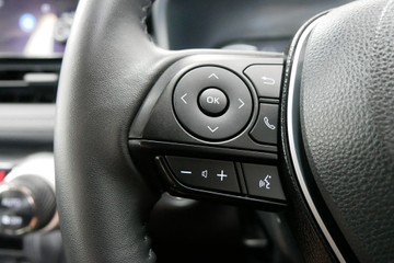 https://vehicle-cdn.autoleague.cloud/30640_U111161_16.jpg