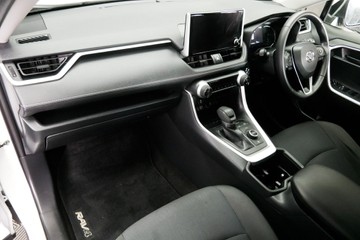 https://vehicle-cdn.autoleague.cloud/30640_U111161_20.jpg