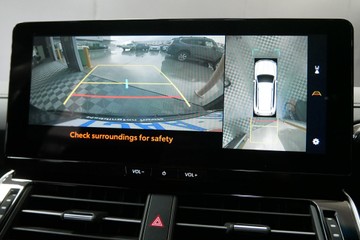 https://vehicle-cdn.autoleague.cloud/30640_U111164_11.jpg
