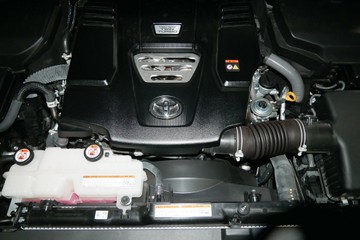 https://vehicle-cdn.autoleague.cloud/30640_U111164_26.jpg