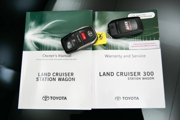 https://vehicle-cdn.autoleague.cloud/30640_U111164_29.jpg