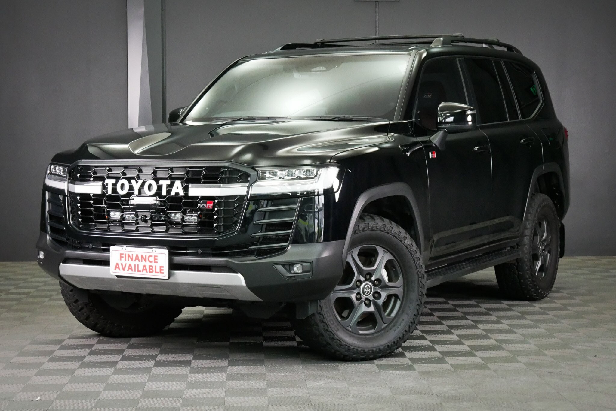 Toyota Landcruiser image 3