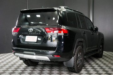 https://vehicle-cdn.autoleague.cloud/30640_U111164_4.jpg
