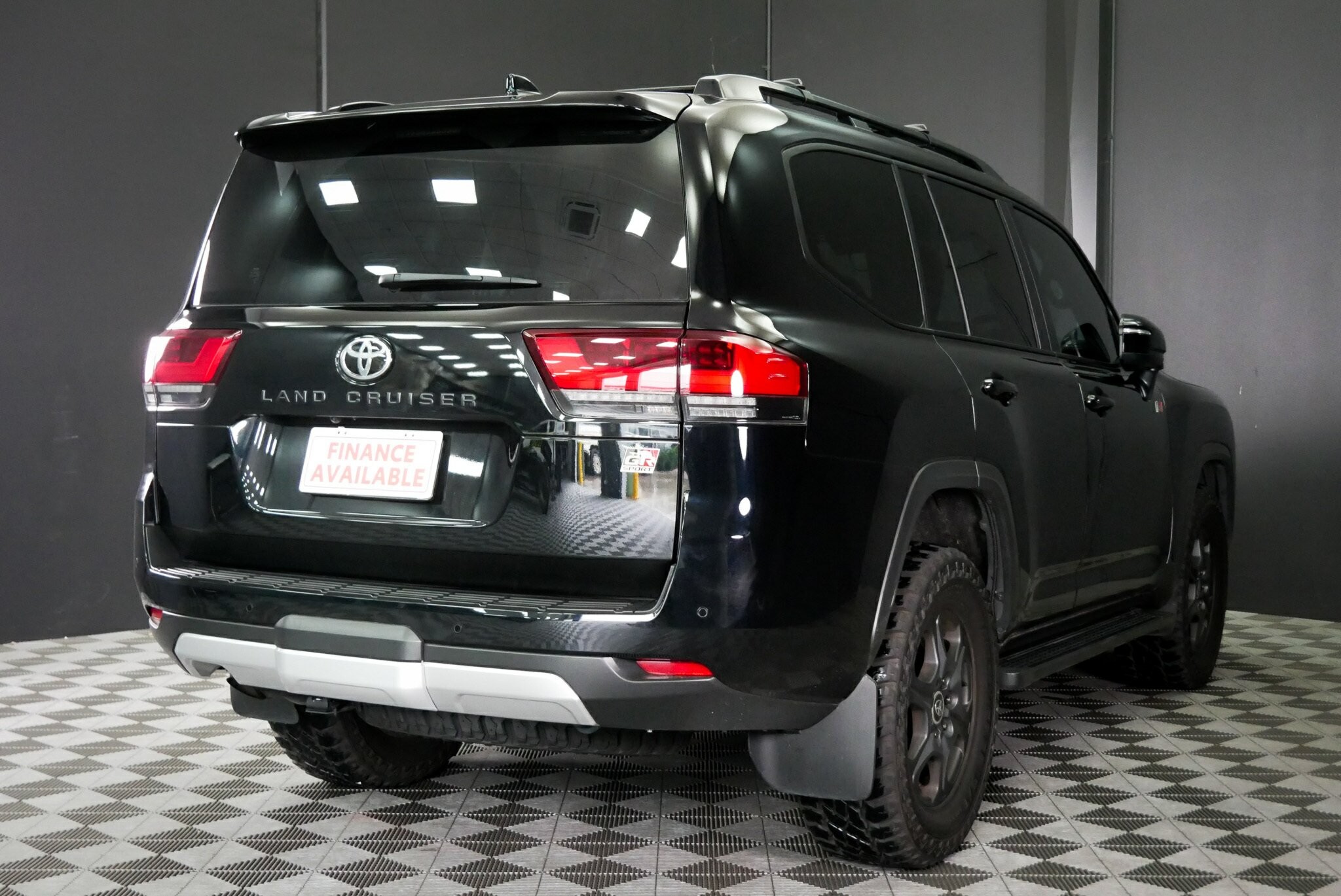 Toyota Landcruiser image 4
