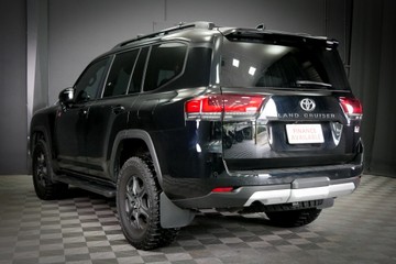 https://vehicle-cdn.autoleague.cloud/30640_U111164_6.jpg