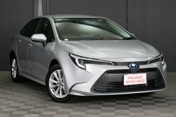 https://vehicle-cdn.autoleague.cloud/30640_U111166_1.jpg