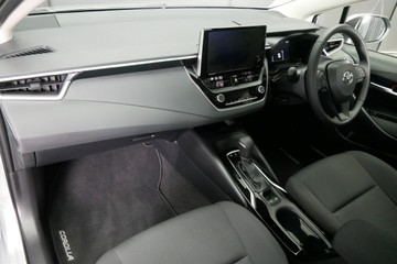 https://vehicle-cdn.autoleague.cloud/30640_U111166_20.jpg