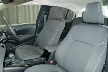 https://vehicle-cdn.autoleague.cloud/30640_U111166_21.jpg
