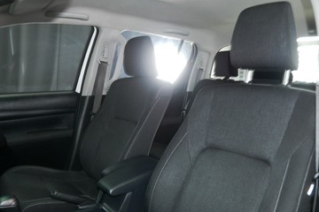 https://vehicle-cdn.autoleague.cloud/30640_U111180_20.jpg