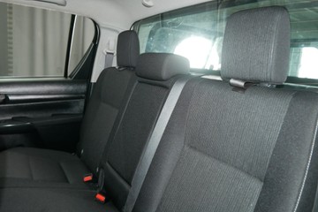 https://vehicle-cdn.autoleague.cloud/30640_U111183_19.jpg