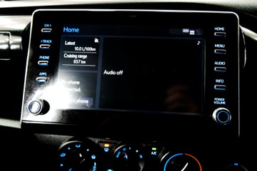 https://vehicle-cdn.autoleague.cloud/30640_U111185_11.jpg