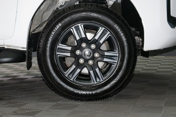https://vehicle-cdn.autoleague.cloud/30640_U111185_8.jpg