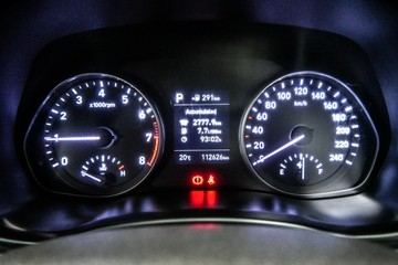 https://vehicle-cdn.autoleague.cloud/30640_U111190_9.jpg