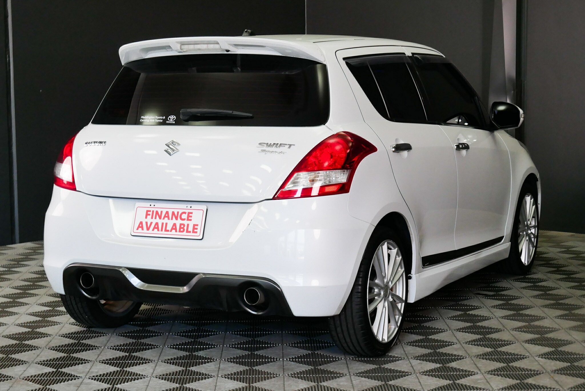 Suzuki Swift image 4