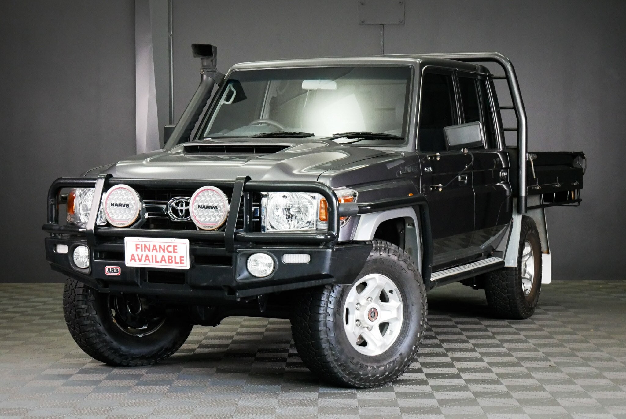 Toyota Landcruiser image 3