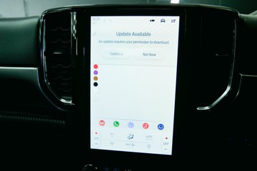 https://vehicle-cdn.autoleague.cloud/30640_U111199_11.jpg