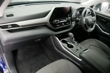 https://vehicle-cdn.autoleague.cloud/30640_U111204_20.jpg