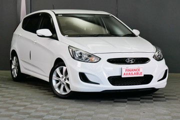 https://vehicle-cdn.autoleague.cloud/30640_U111205_1.jpg