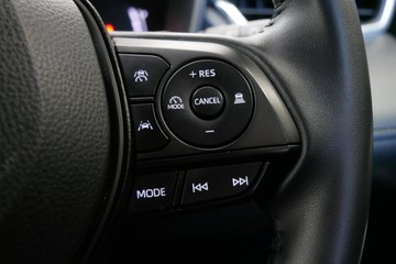 https://vehicle-cdn.autoleague.cloud/30640_U111207_14.jpg