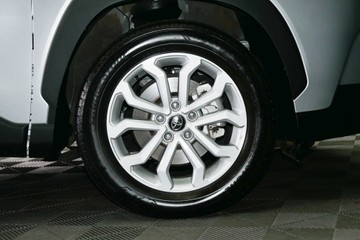 https://vehicle-cdn.autoleague.cloud/30640_U111207_7.jpg