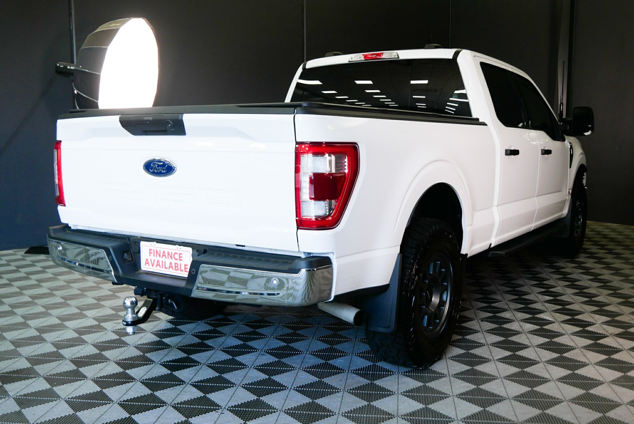 Ford F-150 image 4
