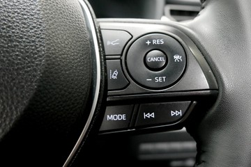 https://vehicle-cdn.autoleague.cloud/30640_U111226_16.jpg