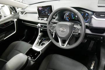https://vehicle-cdn.autoleague.cloud/30640_U111226_8.jpg