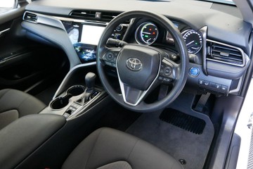 https://vehicle-cdn.autoleague.cloud/30640_U111242_8.jpg