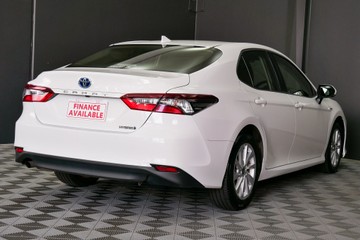 https://vehicle-cdn.autoleague.cloud/30640_U111260_4.jpg