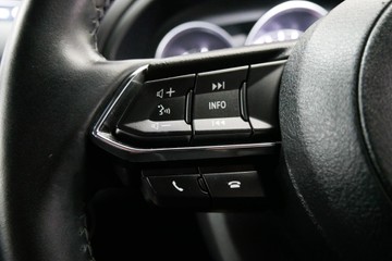 https://vehicle-cdn.autoleague.cloud/30640_U111268_14.jpg