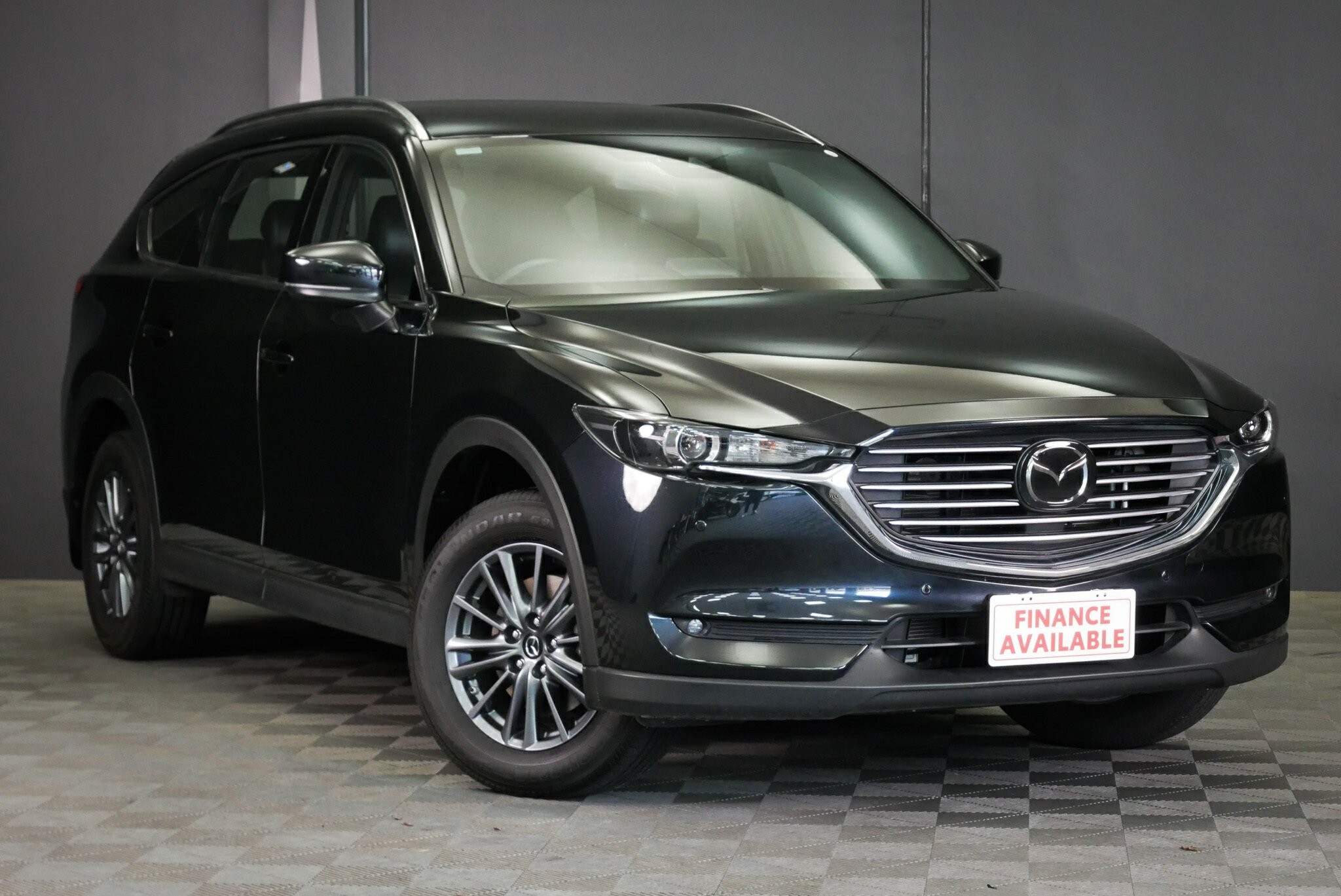 Mazda Cx-8 image 3