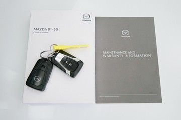 https://vehicle-cdn.autoleague.cloud/30640_U111271_22.jpg
