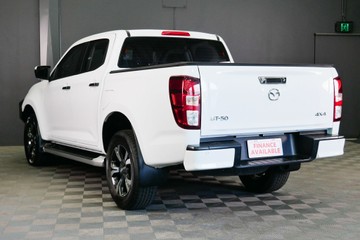 https://vehicle-cdn.autoleague.cloud/30640_U111271_6.jpg